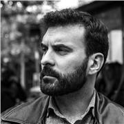 Diplomato al Conservatorio offre lezioni di Canto, Batteria, armonica a bocca, solfeggio e armonia, ad allievi di tutte le età